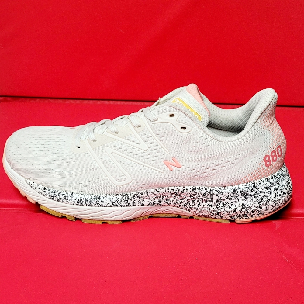 New Balance 880 V13 White Grapefruit Women's Running Shoes #W880V13 size 11.5